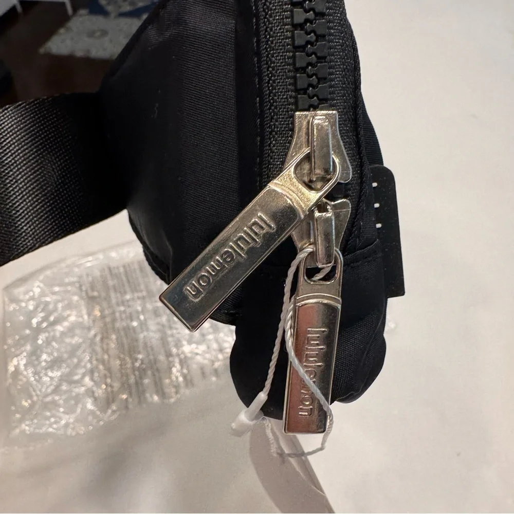 NEW LULULEMON Everywhere Belt Bag Black NWT Silver Hardware Dual Zip Pulls